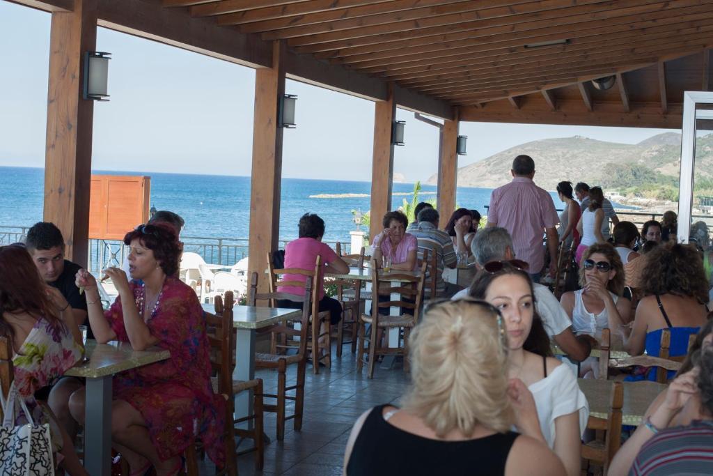 Tylos Beach Hotel Kato Pirgos Zewnętrze zdjęcie